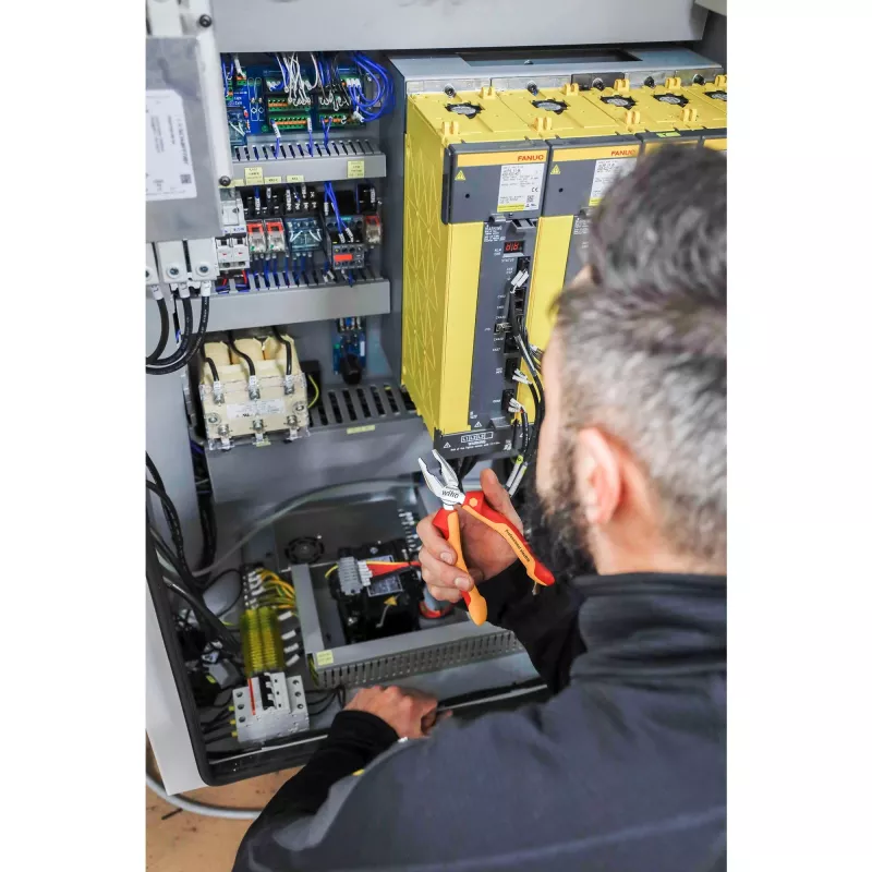 Kombinuotos replės Wiha 27418 Professional (Z01018006SB)