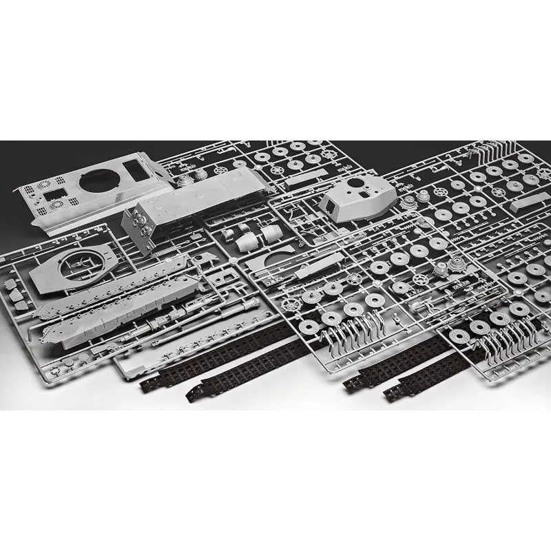 Rv03249 - Revell 1:35 - Tiger II Ausf. B (Henschel bokštas) plastikinis modelis