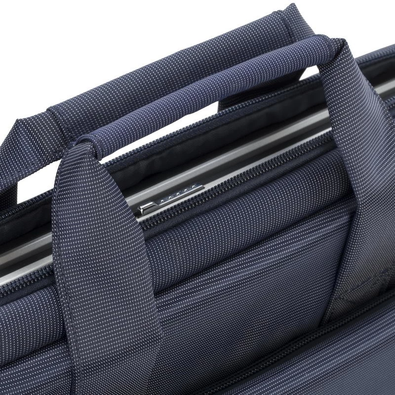 Rivacase 8221 dėklas nešiojamam kompiuteriui iki 33,8 cm (13,3 col.) – poliesteris, 0,53 kg