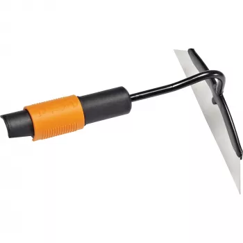 Stumdomasis kaplis Fiskars 1000677 – sodo įrankis dirvos purenimui su ergonomiška rankena