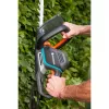 Gardena elektrinės gyvatvorių žirklės PowerCut 700/65, 65 cm, dvigubas peilis, 2,7 cm, oranžinė, juoda, mėlyna, 3,1 m/s², 87 dB