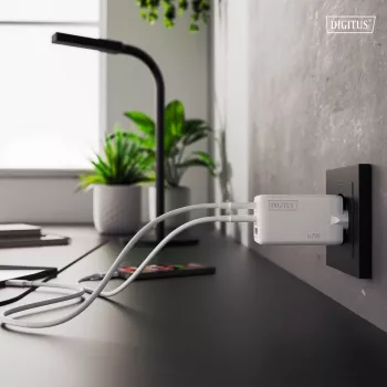 Sieninis įkroviklis DIGITUS DA-10303 67W GaN, 2× USB-C + 1× USB-A, 100–240V, baltas