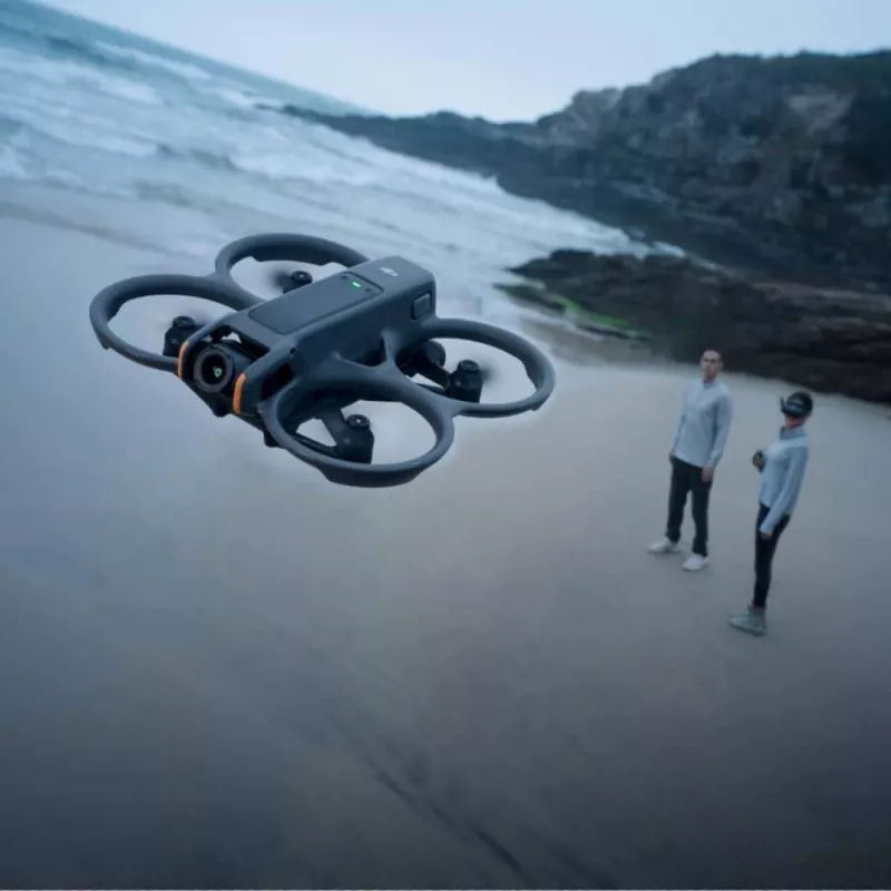 DJI Avata 2 „Fly More“ komplektas su 1 baterija – 4 rotoriai, 12 MP, 3840 x 2880 pikseliai, juoda