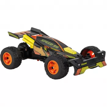 RC didelės spartos automobilis su tramplinu