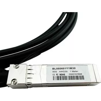 BlueOptics BL060601Y3M30-BL 3 m aktyvus varinis kabelis SFP56 vyras-į-vyrą 50 Gbit/s