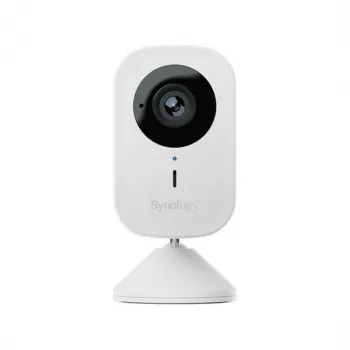 IP stebėjimo kamera Synology CC400W — 4 MP (2560×1440), Wi‑Fi, IP65, 125° horizontal, 30 kadrų/s, microSD iki 256 GB