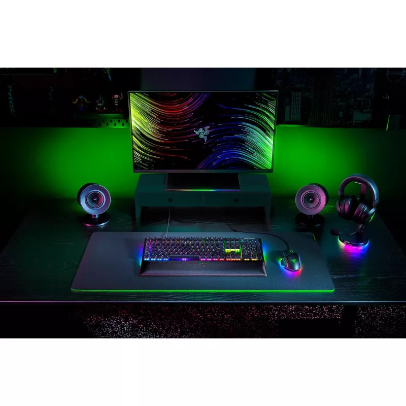 Razer BlackWidow V4 – geltoni linijiniai jungikliai – mechaninė žaidimų klaviatūra