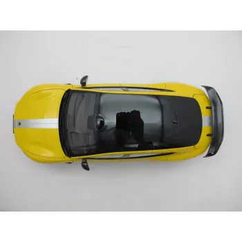 Klasikinio automobilio modelis Xiaomi BHR08KQGL surinktas 1:18 masteliu — 284×110×82,5 mm