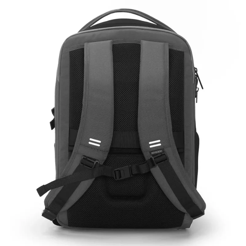 Kuprinė XDDESIGN Bizz Grey P705.932 – atspari vandeniui, lengva miesto kuprinė