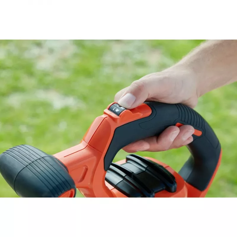 Black & Decker BEBLV300-QS lapų pūstuvas