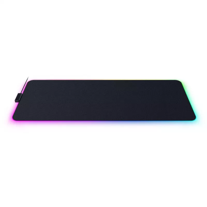 Žaidimų pelės kilimėlis Razer Strider Chroma – poliesterio paviršius, 370×900 mm, juodas, daugiaspalvis apšvietimas