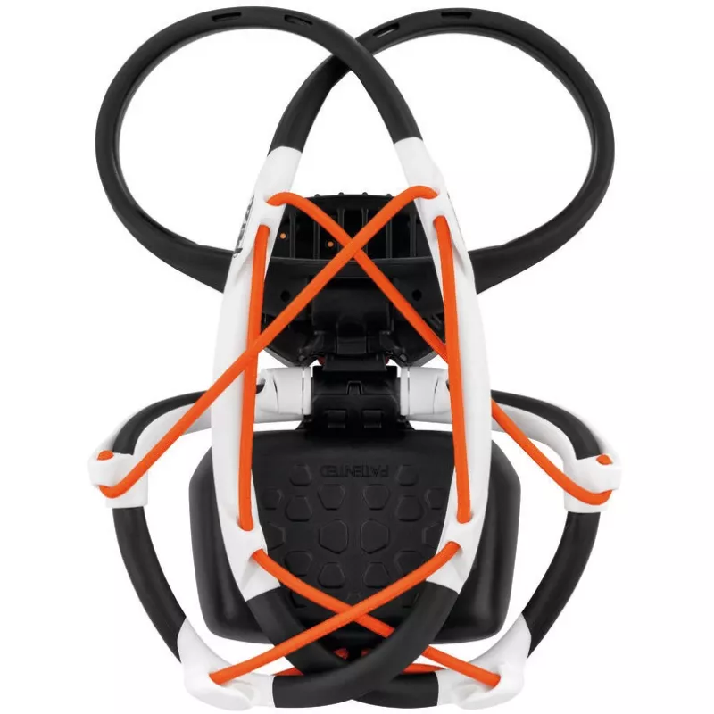 Petzl IKO CORE priekinis žibintas, juodas, E104BA00
