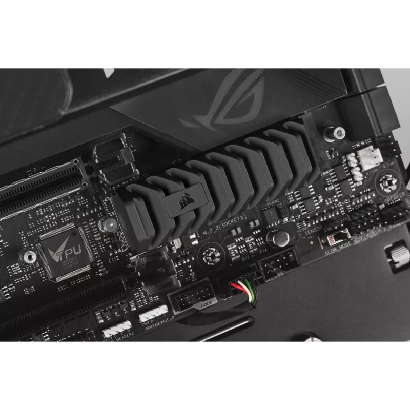 SSD diskas Corsair MP600 PRO XT 8TB M.2 PCIe 4.0 NVMe su radiatoriumi