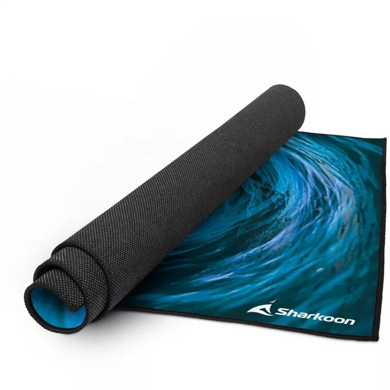 Sharkoon SKILLER SFM12 Undertow grindų apsauginis kilimėlis, 140 x 100 cm, juodas/mėlynas/baltas