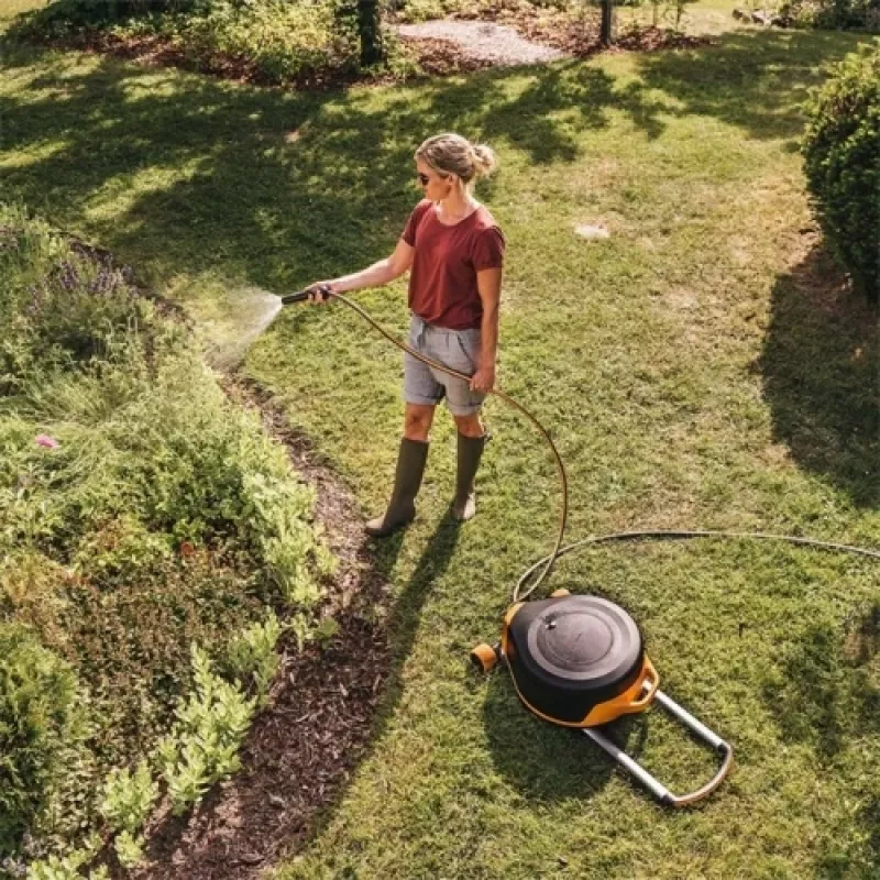 Fiskars sodo žarna su būgnu ir ratukais, XL, 13 mm