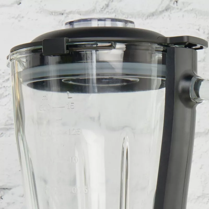 Blenderis su stikliniu ąsočiu Petra PT5531MBLKVDE juodas