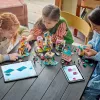 LEGO Disney Princess Pilies ir karališkų augintinių statybų rinkinys 43267 — 787 dalys, 5 minifigūrėlės, nuo 6 metų, 320×460×100 mm