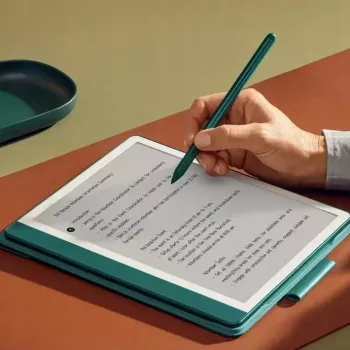 Naujasis Kindle Scribe 2024 m. leidimas 10,2 colių neakinantis 64 GB Wi-Fi (be užrakinimo ekrano reklamų) su Premium rašikliu Jade