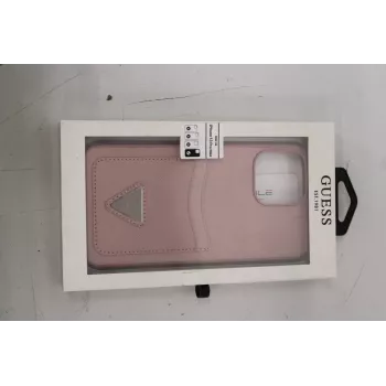 Kietas dėklas GUESS iPhone 13 Pro Max 6,7 colio – Rožinis Saffiano su trikampiu logotipu