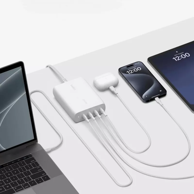 Belkin BoostCharge Pro 200 W 4 prievadų USB-C GaN kroviklis į rozetę, baltas (WCH015VFWH)