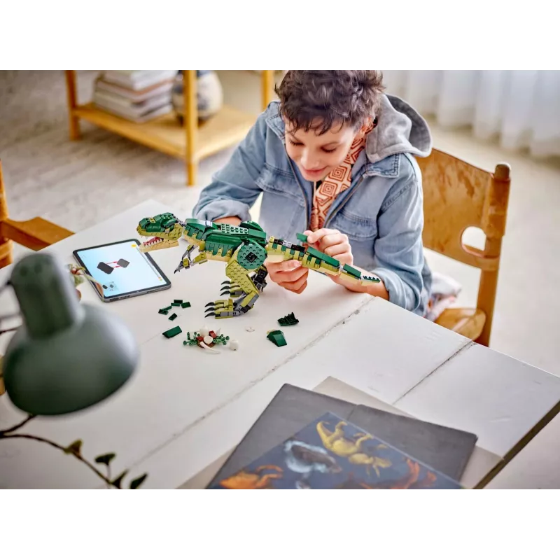 Konstruktorius LEGO Creator 3-in-1 T.Rex 626 dalių, 150 mm aukštis, nuo 9 m.