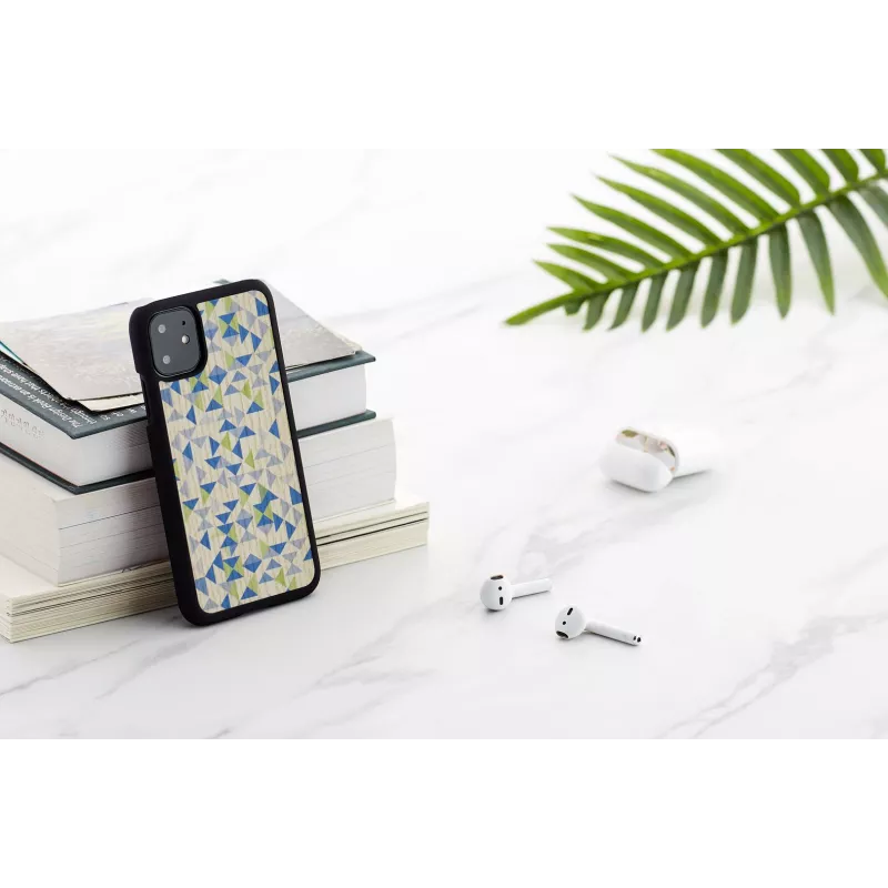 Dėklas iPhone 11 man and wood – mėlynas trikampis ant juodo, kietas apvalkalas
