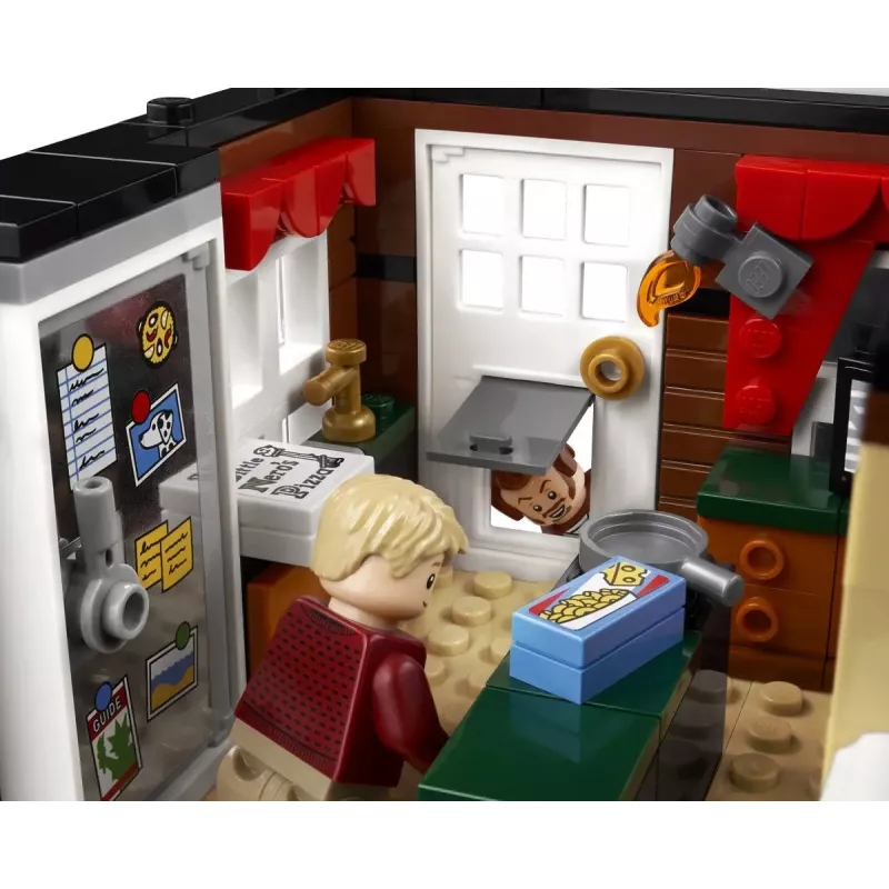 LEGO Ideas 21330 Namuose vieni