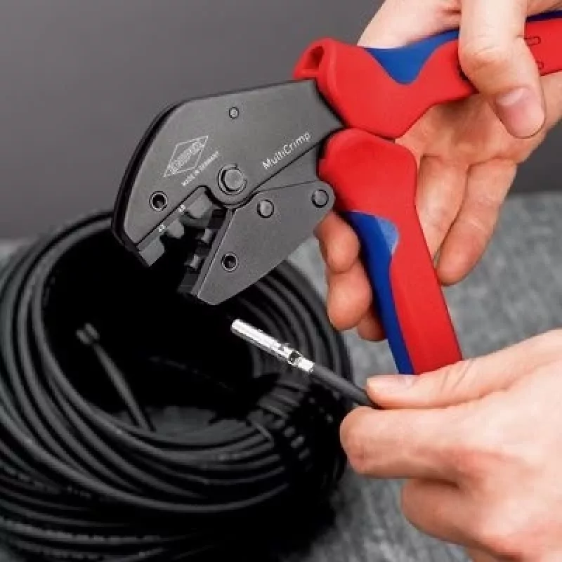 Žnyplės krimpingui Knipex 97 33 03 MultiCrimp, skirtos PV jungtims MC4 ir MC4 EVO2