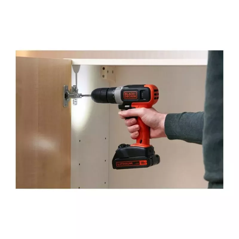 BLACK & DECKER BCD001C2-QW belaidis gręžtuvas-suktuvas | 18 V | 2x1.5 Ah | Ličio jonų