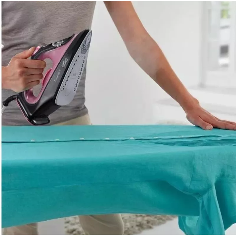 Braun TexStyle 1 lygintuvas sausas ir su garais, keraminis padas, 2000 W, juoda, violetinė