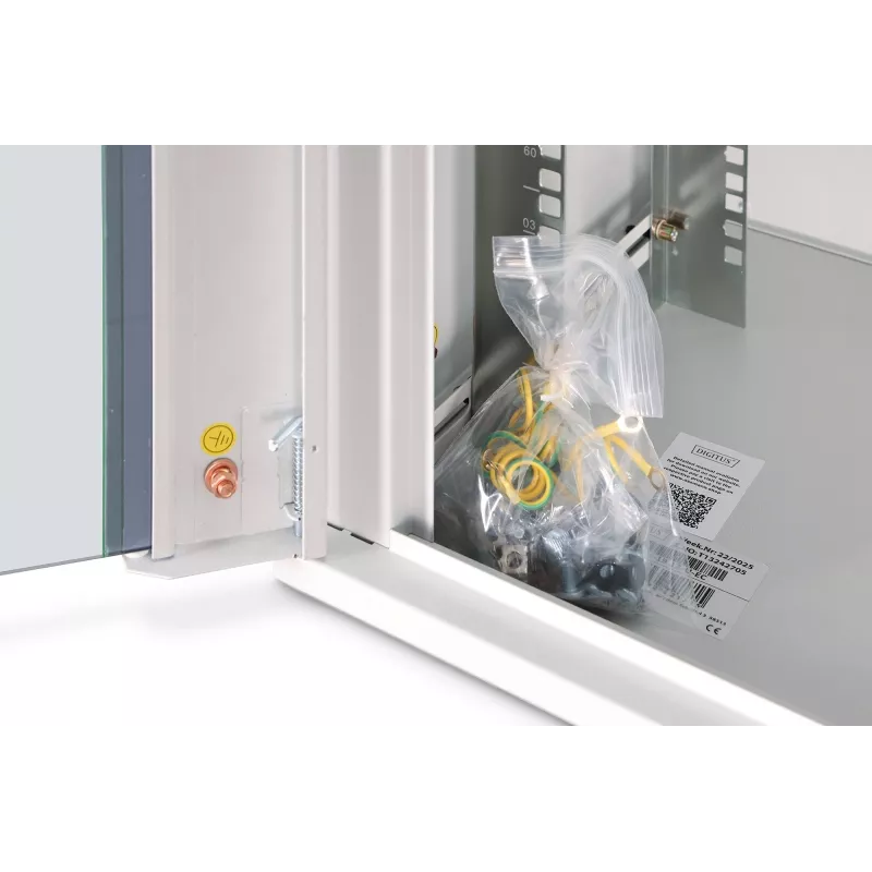 Sieninis stovo spintos korpusas DIGITUS Dynamic-N 12U, 19 colių, 600x450 mm (PxG), IP20, rakinamas, nesurinktas