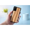 Dėklas Samsung Galaxy S20+ man and wood cappuccino black – apsauginis dėklas su natūralia mediena