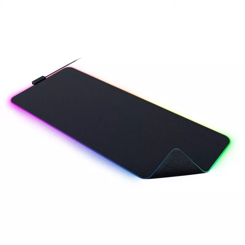Žaidimų pelės kilimėlis Razer Strider Chroma – poliesterio paviršius, 370×900 mm, juodas, daugiaspalvis apšvietimas