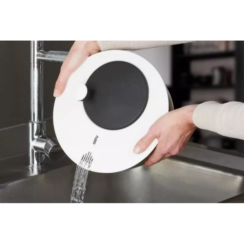 Salotų džiovintuvas GEFU Rotare su rankenėle, talpa 3 L, plastikinis korpusas, juodas/baltas, tinkamas plauti indaplovėje