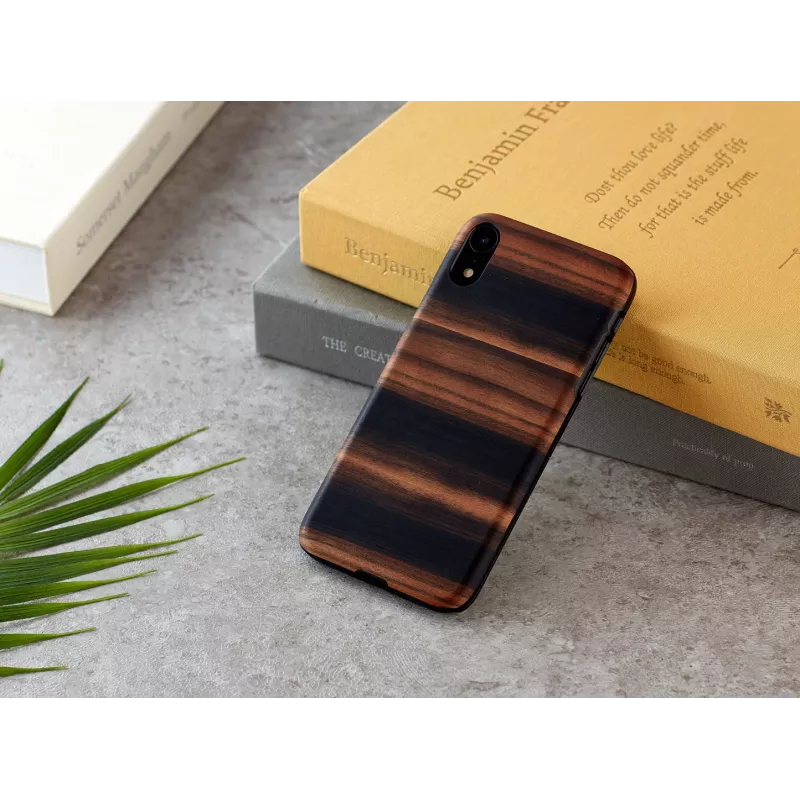 Dėklas iPhone XR man and wood — juodas kaip juodmedis, apsauginis kietas apvalkalas
