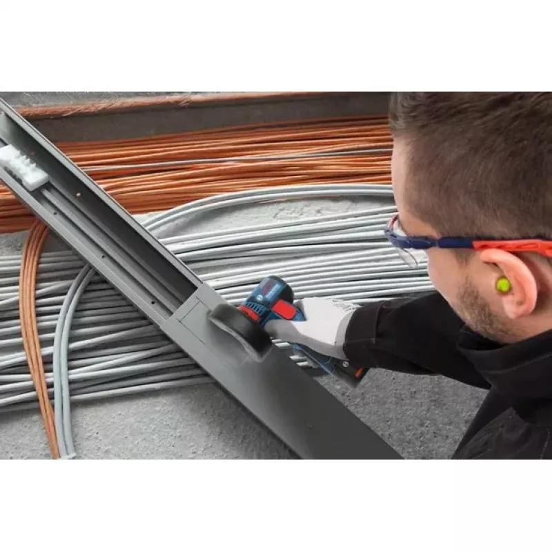 Bosch GWS 12V-76 PROFESSIONAL kampinis šlifuoklis 7,6 cm 19500 aps./min. 700 g