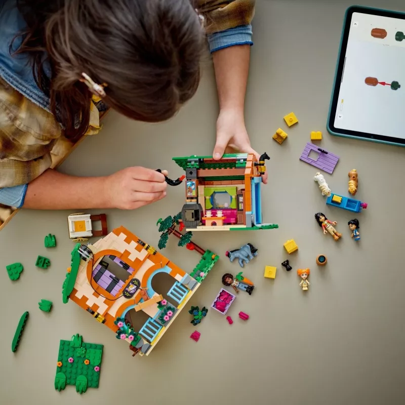 LEGO Friends 42654 Ponių ranča ir arklidė