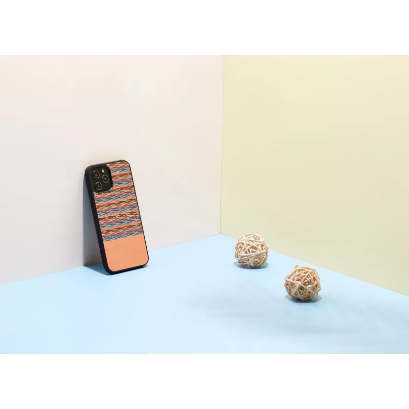 Apsauginis dėklas man and wood iPhone 12 Pro Max – rudas languotas su juodais akcentais