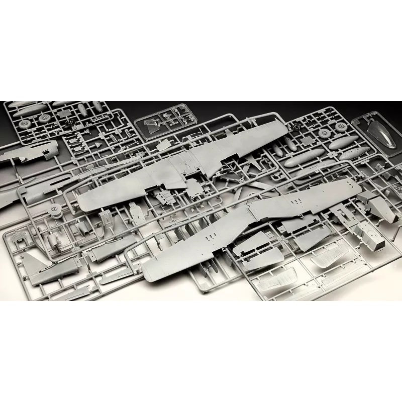 Plastikinis modelis P-51D-5NA Mustang 1:32