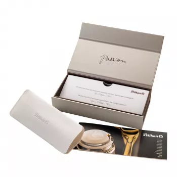 Pelikan M200, juoda, auksinė, integruota užpildymo sistema, derva, auksinis, italikas plunksnelė, auksas, nerūdijantis plienas