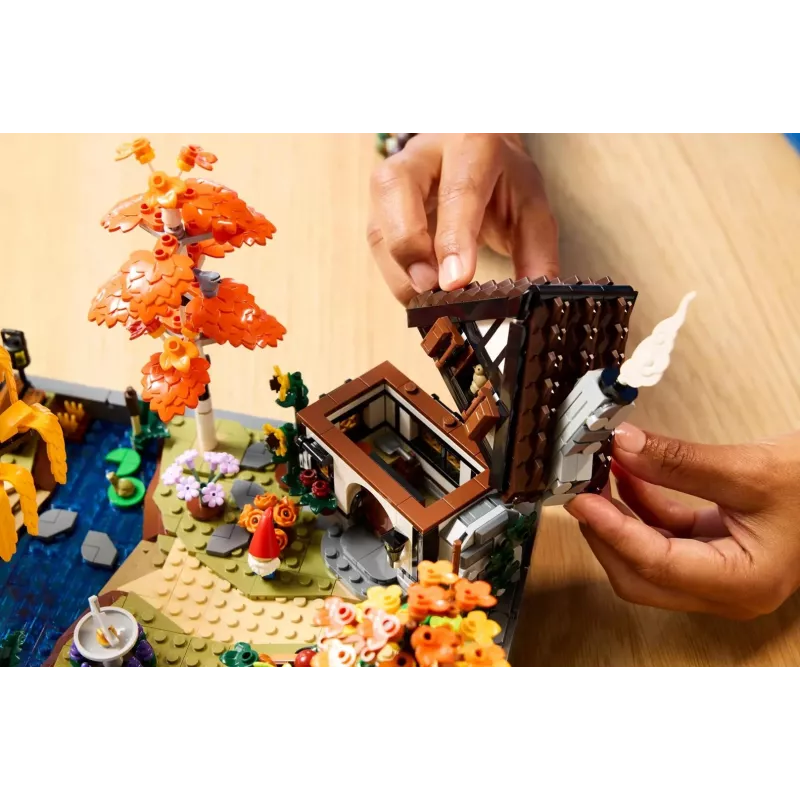 LEGO ICONS 11372 Rudens sodo namelys