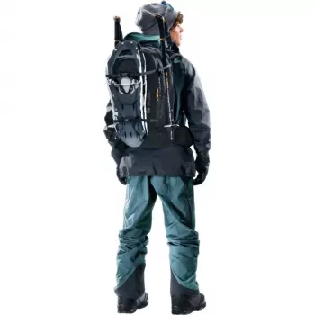 Kuprinė DEUTER Freerider Pro 34+ – techninė freeride slidžių žygiams, 34 L, juoda, šalmo laikiklis, diržas