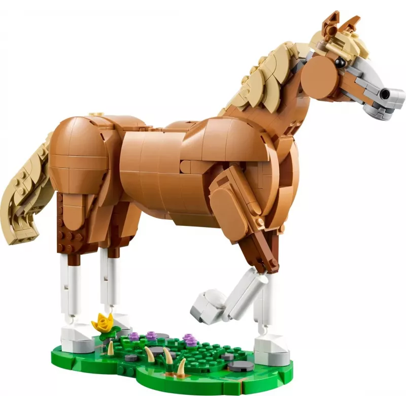 LEGO Creator 3-in-1 Magnificent Steed 31166 — 685 detalės, nuo 9 metų