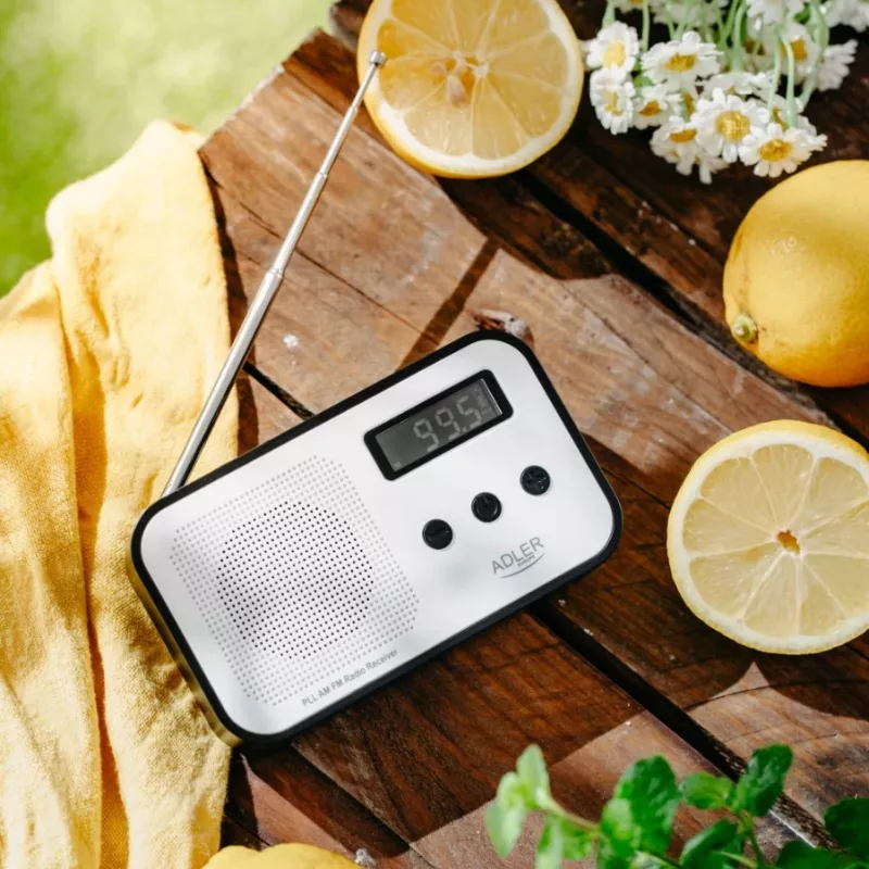 Nešiojamas skaitmeninis radijas Adler AD 1907 – AM/FM, skaitmeninis derintuvas, žadintuvas, USB-C, 600 mAh baterija, LCD, 20 stočių atmintis, teleskopinė antena
