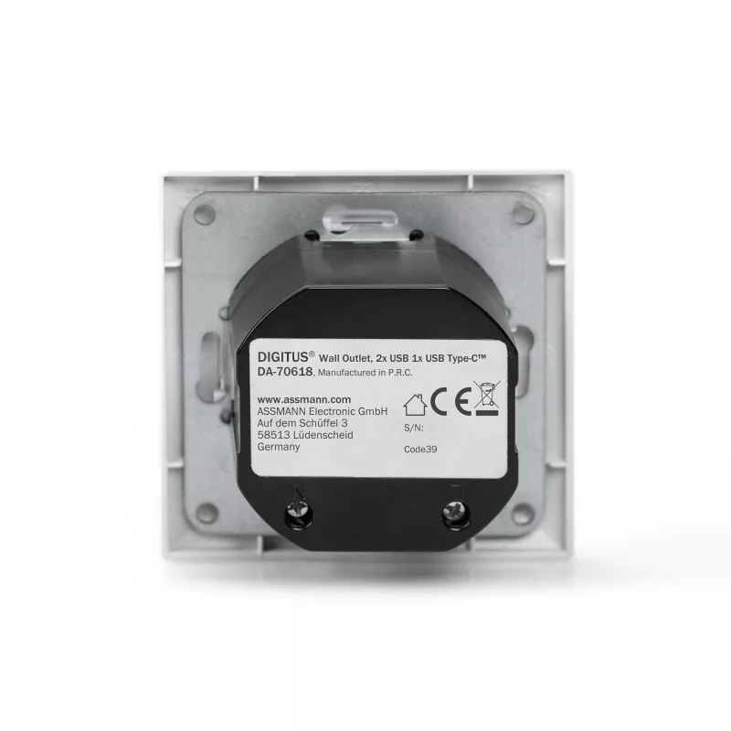 DIGITUS DA-70618 – įmontuojamas lizdas su 2 USB-A ir 1 USB-C jungtimis, 3.1 A, signalinė balta (RAL 9003)