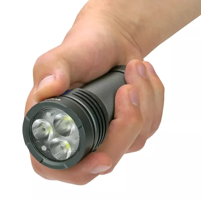 LED prožektorius everActive LUMINATO R FL-3300R — 3300 liumenų, įkraunamas