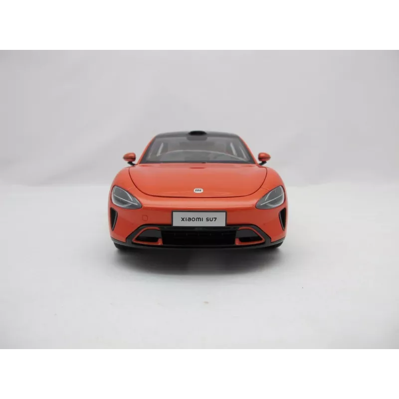 Xiaomi SU7 1:18 liejimo modelis, surinktas, W278×D108×H81,5 mm