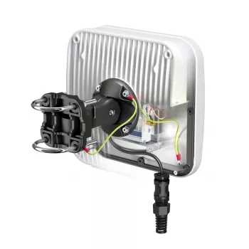 Kryptinė tinklo antena QuWireless QuMax – kryptinė PoE/LAN antena 0.694–2,7 GHz, iki 6 dBi, balta