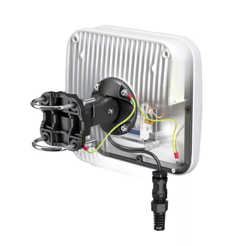 Kryptinė tinklo antena QuWireless QuMax – kryptinė PoE/LAN antena 0.694–2,7 GHz, iki 6 dBi, balta