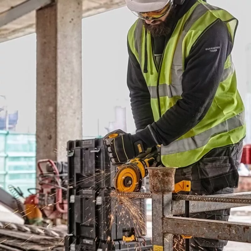 DeWALT DCG418X2-QW kampinis šlifuoklis 12,5 cm 9000 aps./min. 2,18 kg